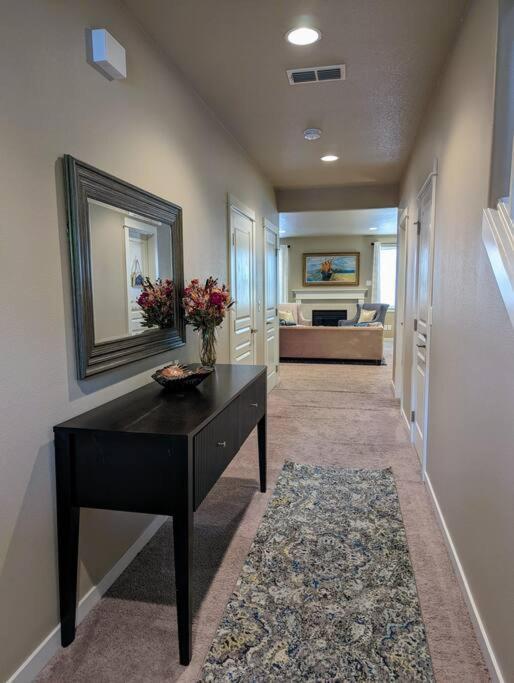Spacious 3-Bedroom Home With Outdoor Space Eugene Eksteriør bilde