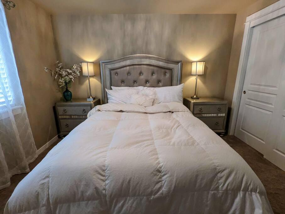Spacious 3-Bedroom Home With Outdoor Space Eugene Eksteriør bilde